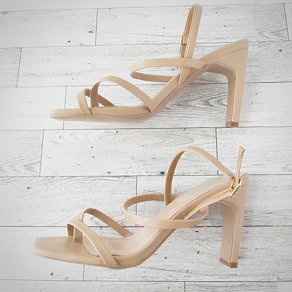 Qupid Kaylee Heels for Women - Sand Faux Leather Sling Back Sandals size 5.5 - Picture 4 of 5